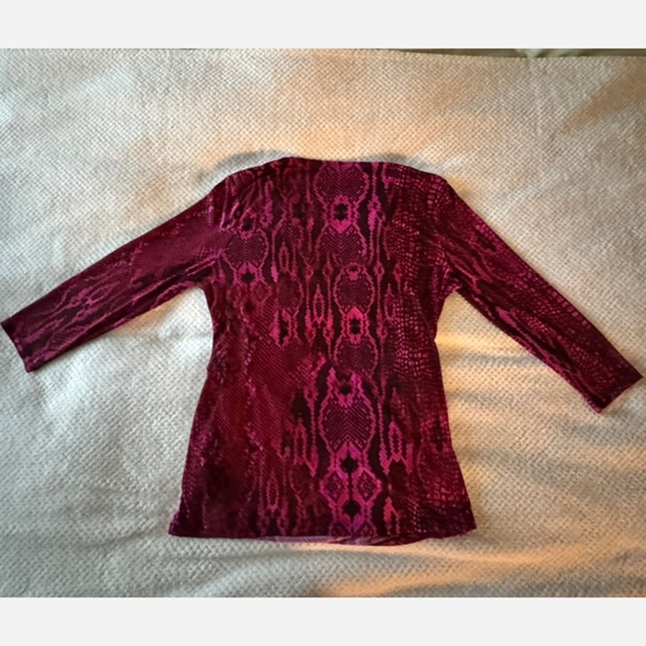 Anne Klein faux wrap top XL - pink and black snakeskin print, 3/4 sleeves - Picture 3 of 6